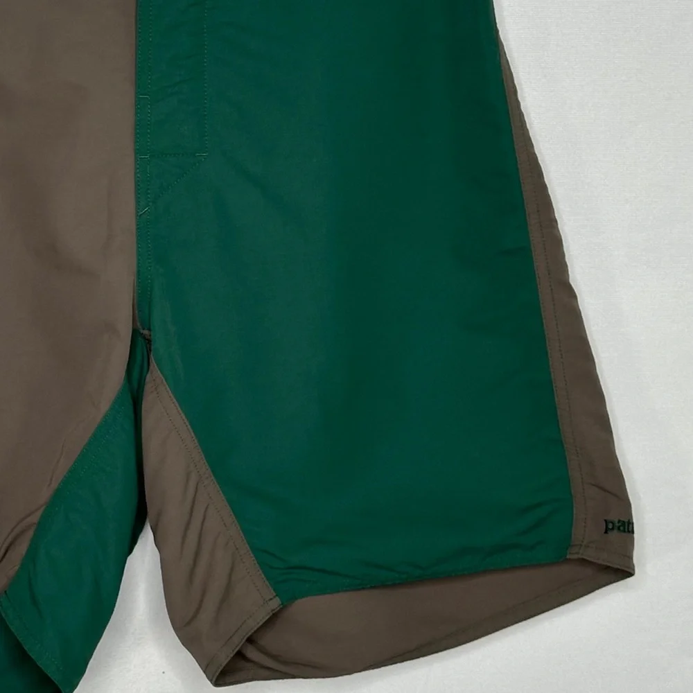 Patagonia Colorblock Green Brown Board Shorts Nylon Lace Side Zip Pocket Sz 32‎